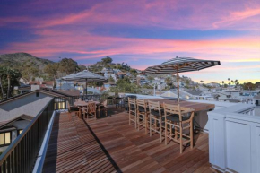 Newly Built Modern Home w Ocean View Rooftop Deck
